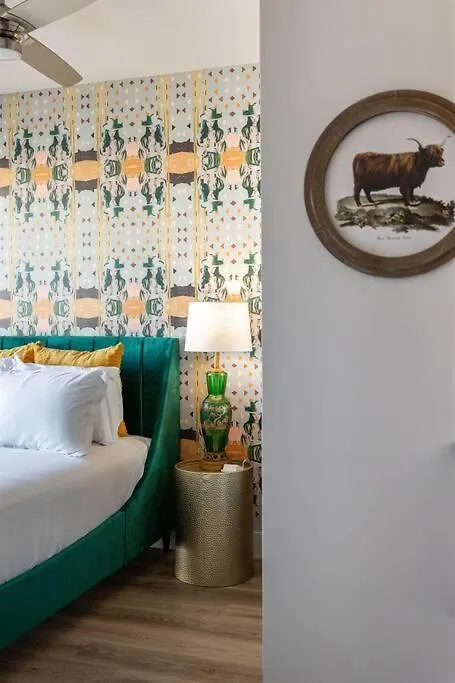 2 Side By Side Units, The Honky Tonk Party Pads, Parking Gym Pool Apartment Nashville United States
