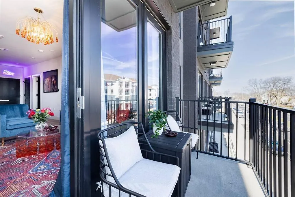 2 Side By Side Units, The Honky Tonk Party Pads, Parking Gym Pool Apartment Nashville United States